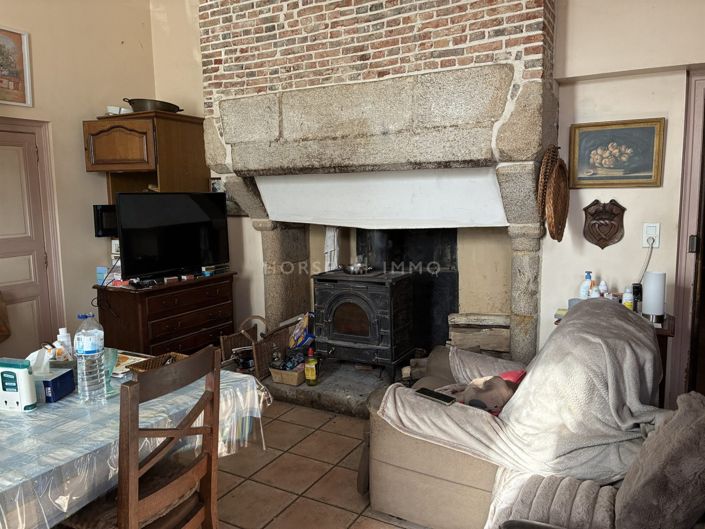 Image No.4-6 Bed Property for sale