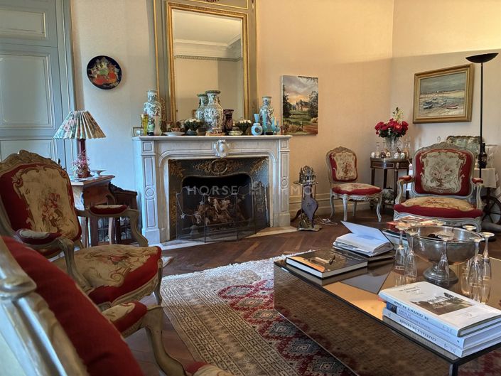 Image No.5-6 Bed Property for sale