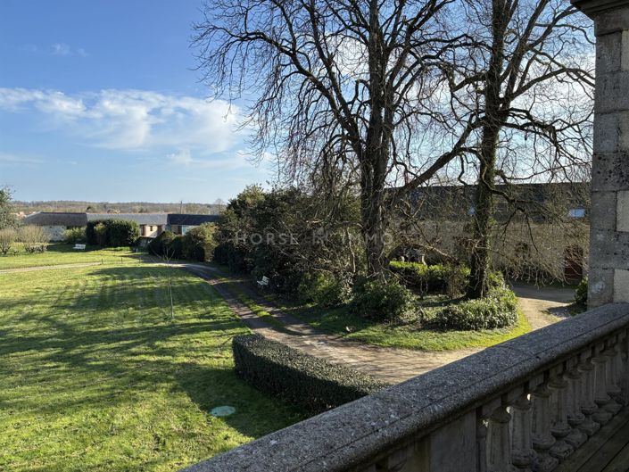 Image No.9-6 Bed Property for sale