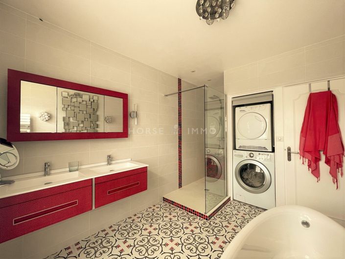 Image No.6-6 Bed House for sale