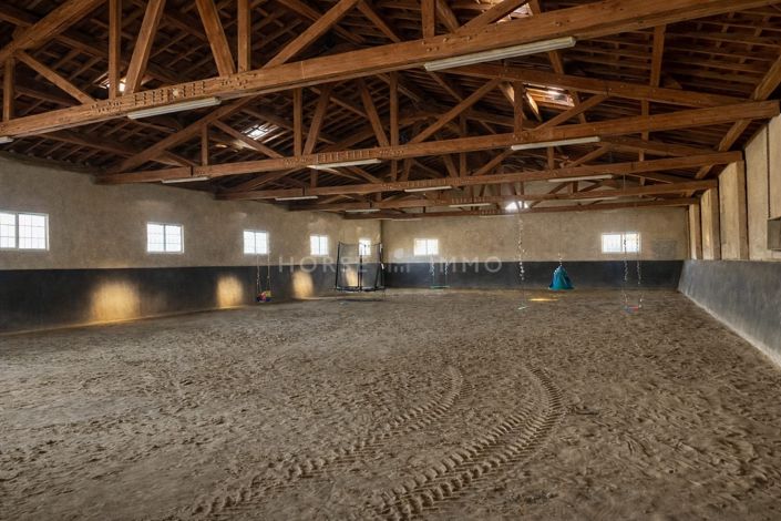 Image No.6-5 Bed Property for sale