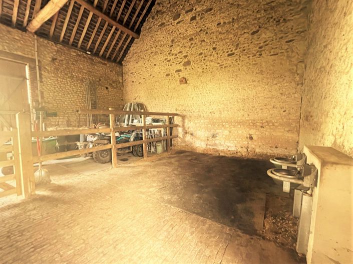 Image No.16-3 Bed House for sale