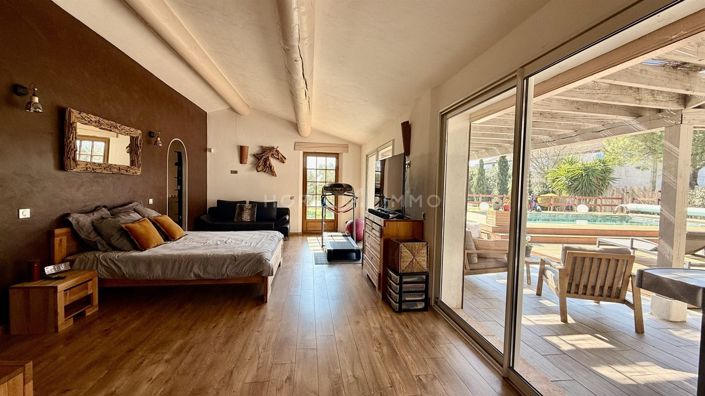 Image No.9-3 Bed House for sale