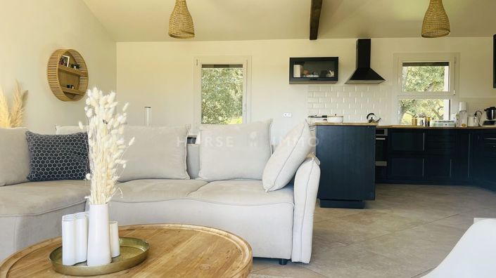 Image No.5-5 Bed Property for sale