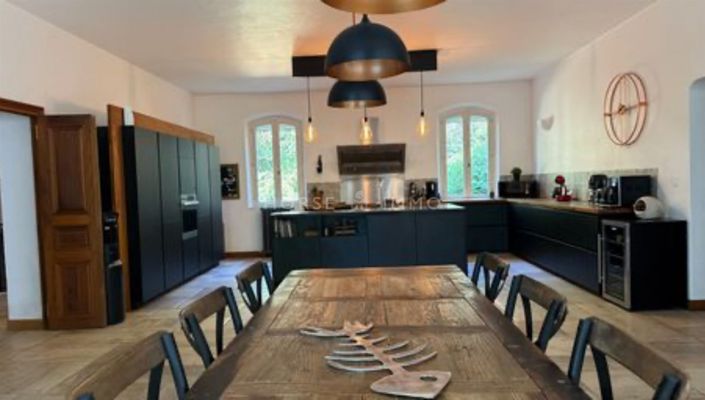 Image No.13-7 Bed House for sale