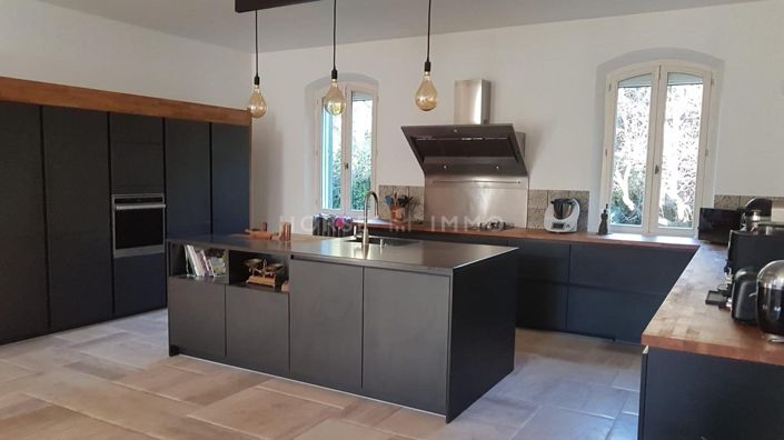 Image No.6-7 Bed House for sale