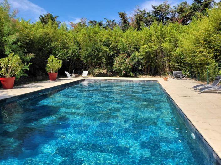 Image No.7-7 Bed House for sale