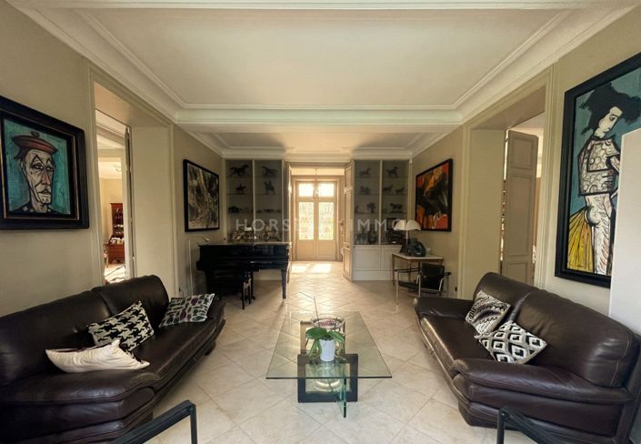 Image No.10-6 Bed House for sale