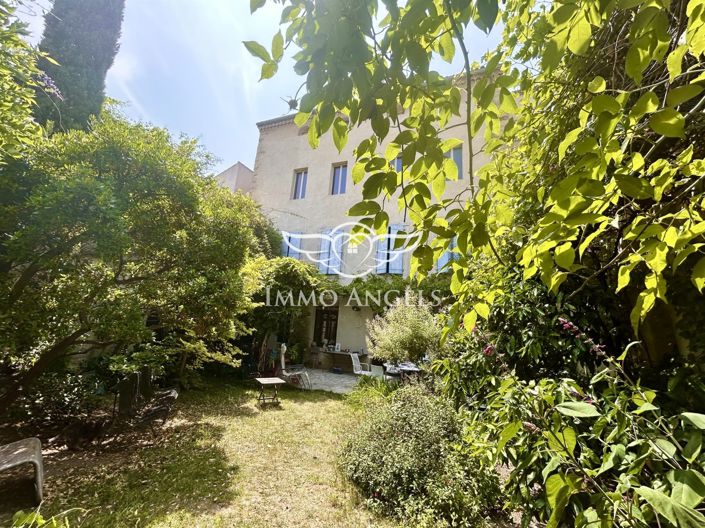 Image No.2-6 Bed Property for sale