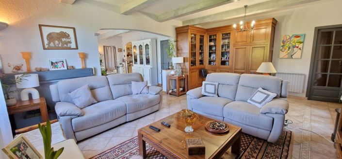 Image No.12-3 Bed House for sale