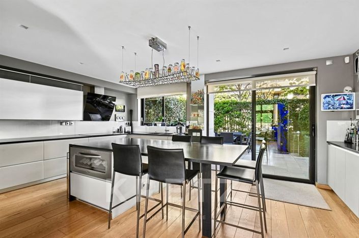 Image No.6-Maison de 6 chambres à vendre à Levallois-Perret