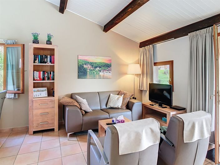 Image No.4-2 Bed House for sale