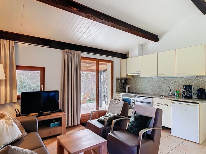 Image No.5-2 Bed House for sale