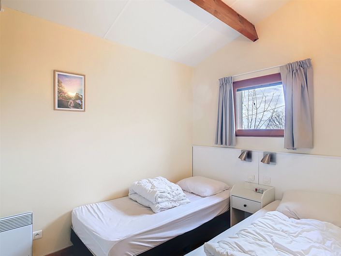 Image No.9-2 Bed House for sale