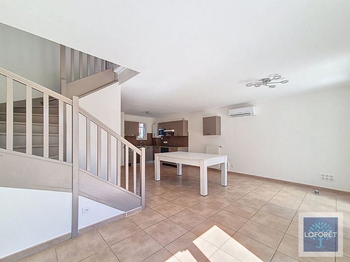 Image No.3-3 Bed House for sale