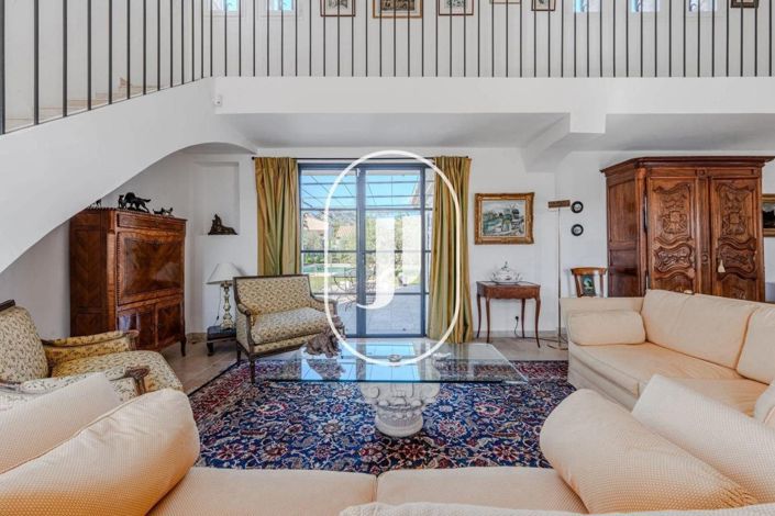 Image No.5-4 Bed House for sale