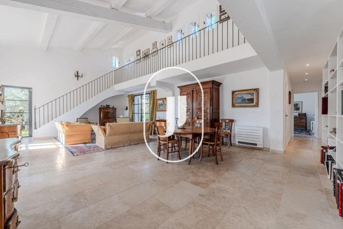 Image No.7-4 Bed House for sale