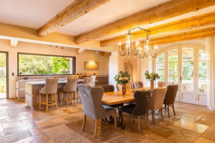 Image No.5-5 Bed Property for sale