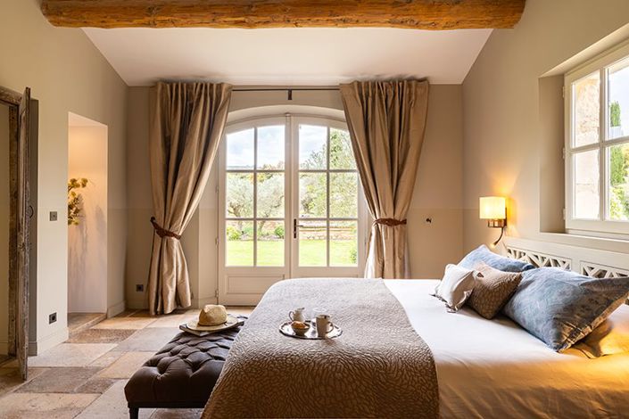 Image No.7-5 Bed Property for sale