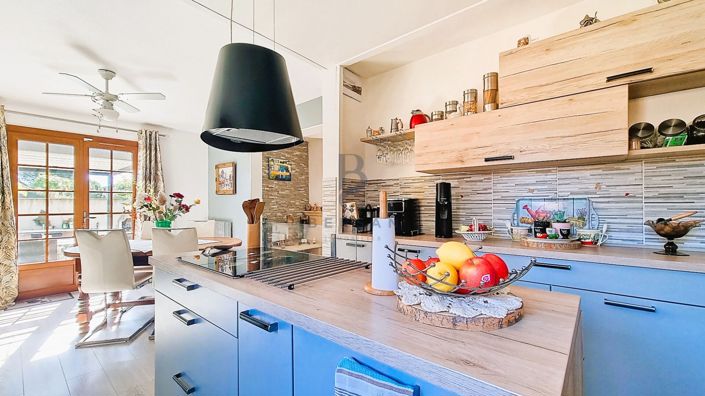 Image No.7-3 Bed House for sale