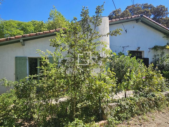 Image No.16-5 Bed House for sale