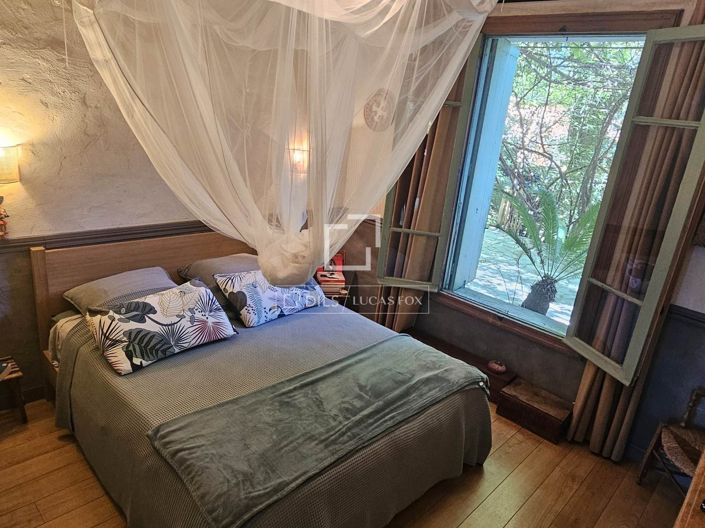 Image No.22-5 Bed House for sale