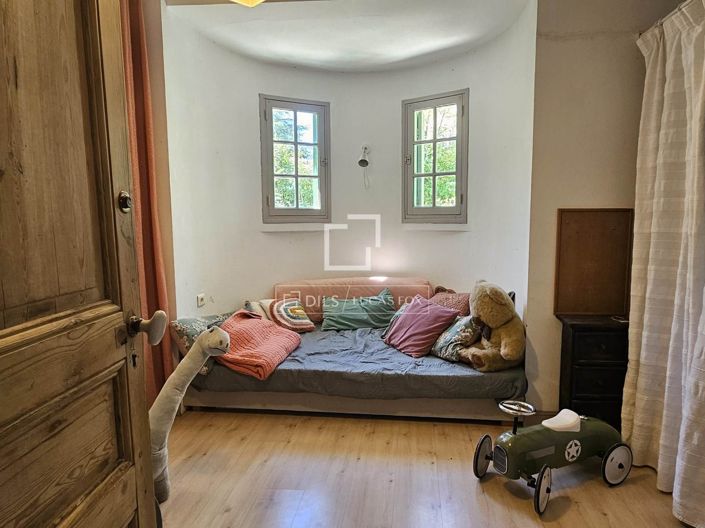 Image No.27-5 Bed House for sale