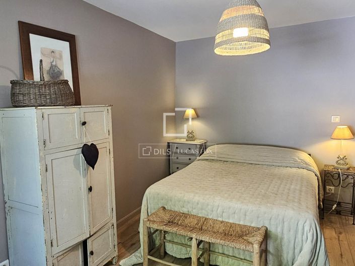 Image No.36-5 Bed House for sale