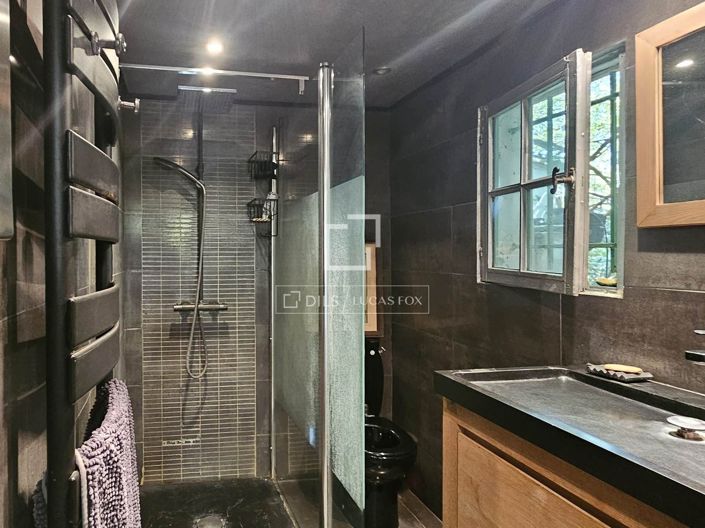 Image No.37-5 Bed House for sale