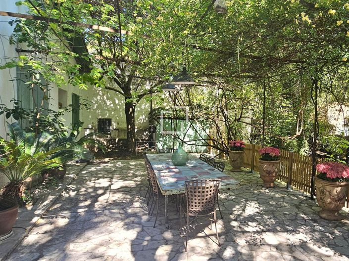 Image No.5-5 Bed House for sale