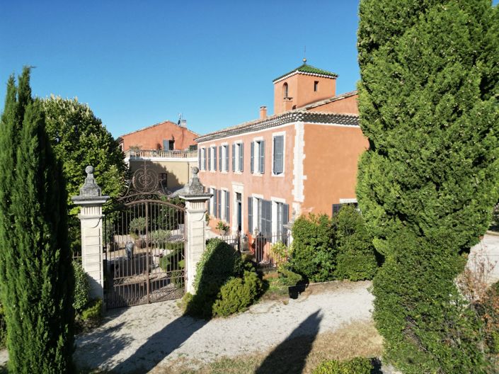 Image No.2-18 Bed Property for sale