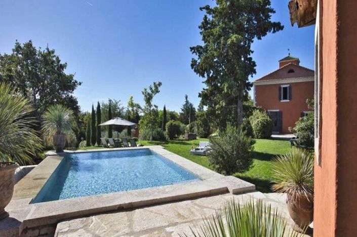 Image No.6-18 Bed Property for sale