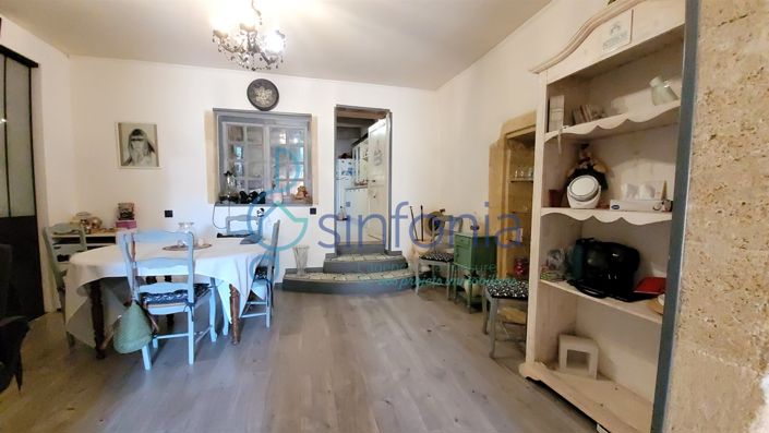 Image No.3-4 Bed House for sale