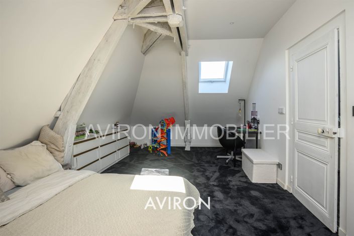 Image No.20-5 Bed House for sale