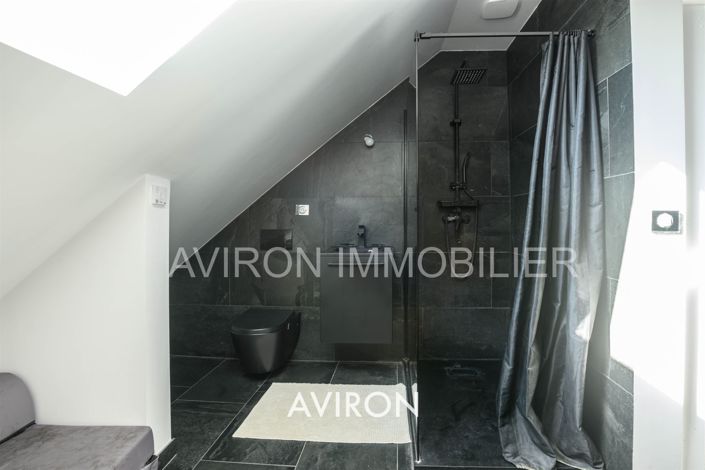 Image No.22-5 Bed House for sale