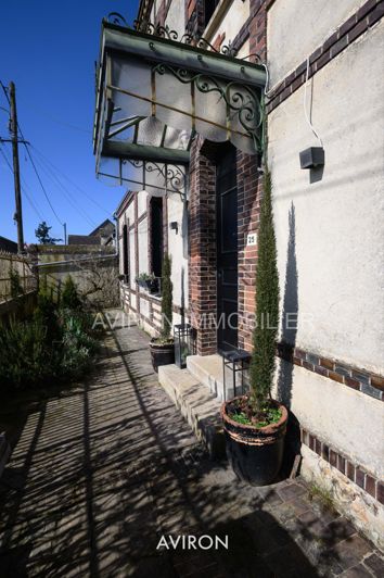 Image No.24-5 Bed House for sale
