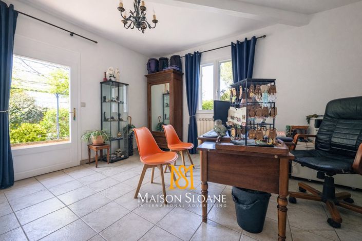 Image No.22-5 Bed House for sale