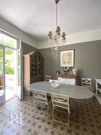 Image No.9-7 Bed House for sale