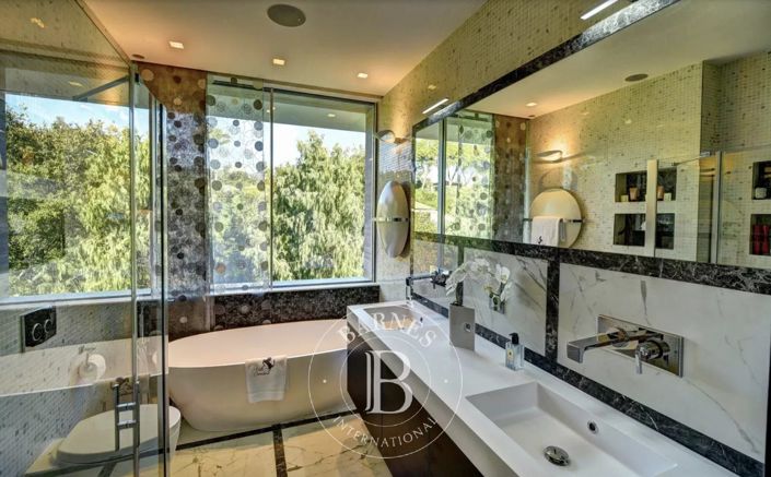 Image No.7-House for sale