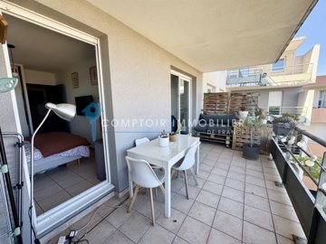 1 - Nîmes, Apartment