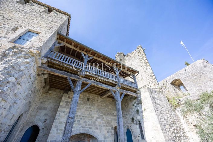 Image No.16-7 Bed House for sale