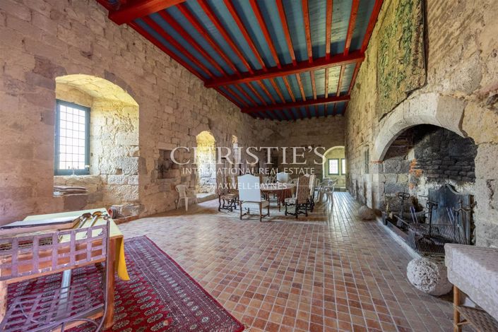 Image No.19-7 Bed House for sale