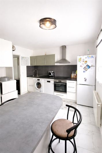 Image No.4-4 Bed Apartment for sale