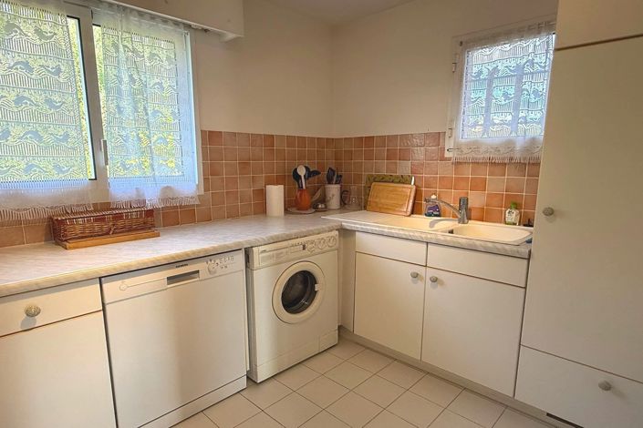 Image No.8-3 Bed Apartment for sale