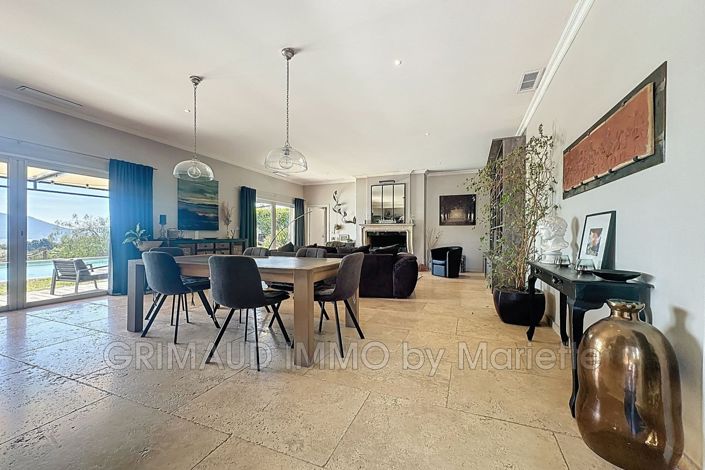 Image No.7-3 Bed House for sale