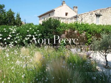 1 - Saint-Laurent-des-Arbres, House