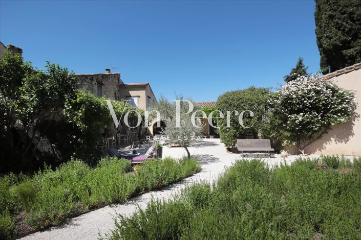 Image No.7-8 Bed House for sale