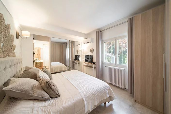 Image No.13-6 Bed House for sale