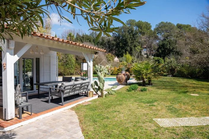 Image No.4-6 Bed House for sale