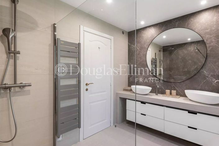 Image No.12-3 Bed Apartment for sale